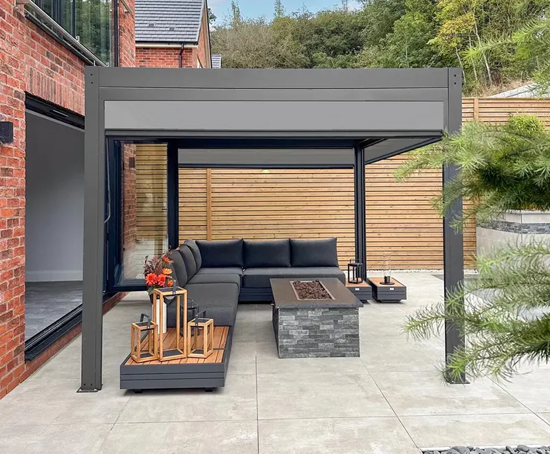 Aluminum Pergola with Zip Blinds