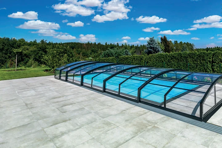 Medium Profile Swimming Pool Enclosure