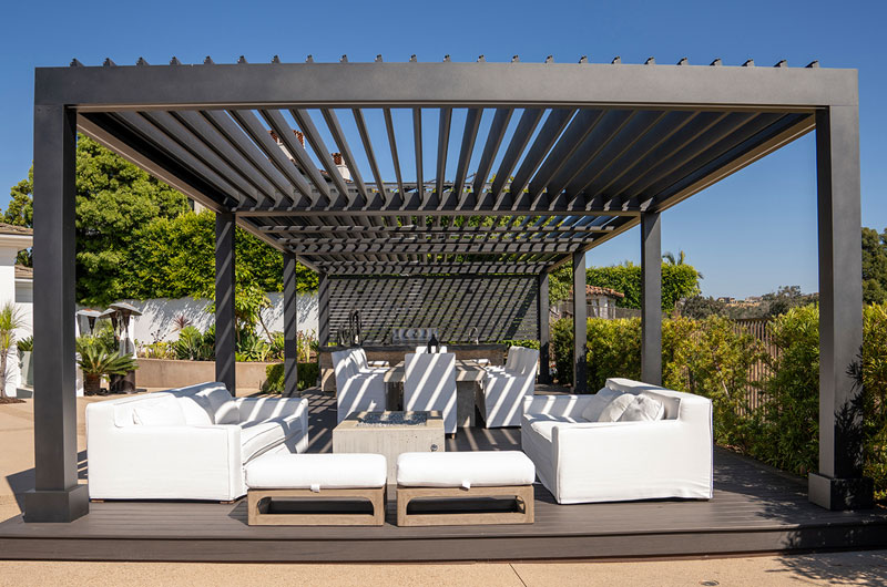 Adjustable Louvered Pergola Roofs